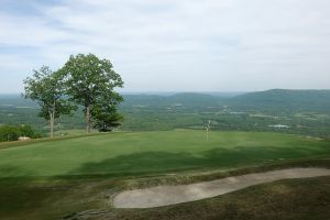 McLemore 18th Green